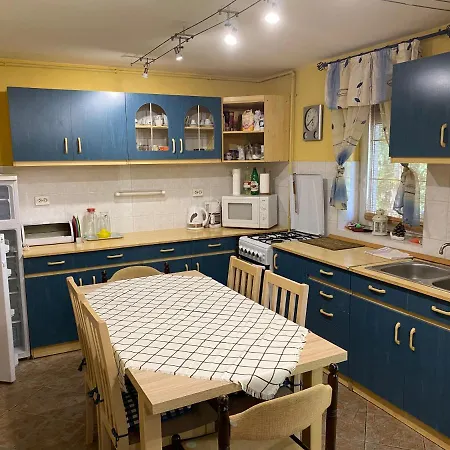 Daire Toparti Vendeghaz - Lipot, Magyarorszag Szenafu Ueduelo-sor 7 Lipót